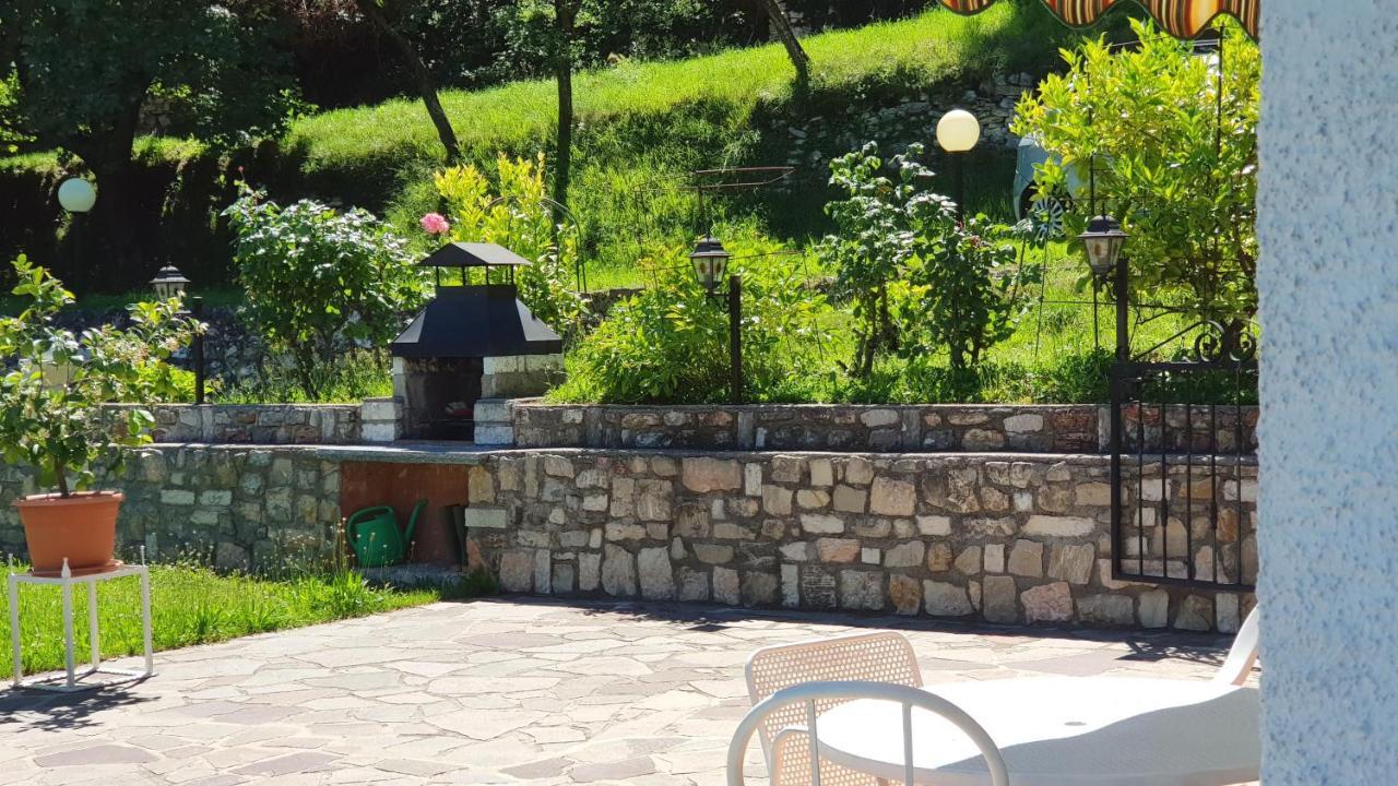 Country House Casa Marisa Garden And Lake View By Garda Domus Mea Tremosine ภายนอก รูปภาพ