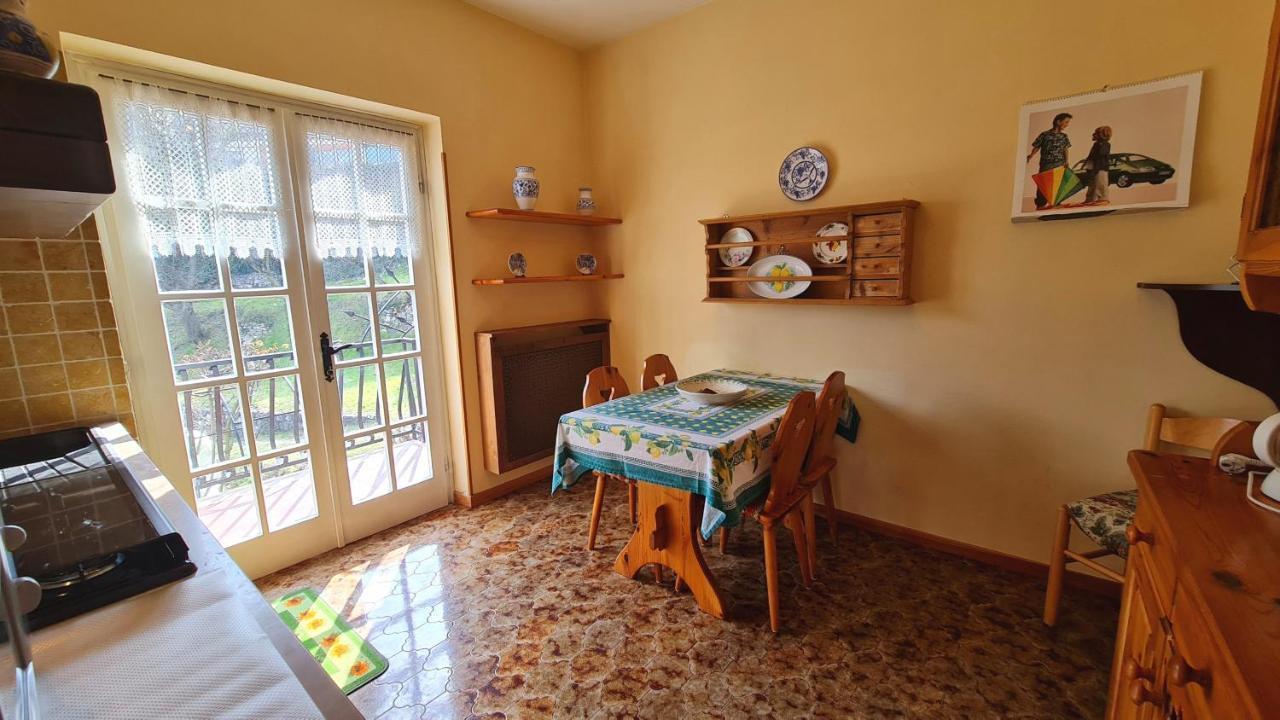 Country House Casa Marisa Garden And Lake View By Garda Domus Mea Tremosine ภายนอก รูปภาพ