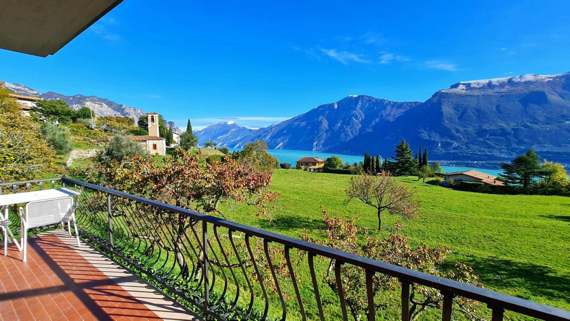 Country House Casa Marisa Garden And Lake View By Garda Domus Mea Tremosine ภายนอก รูปภาพ